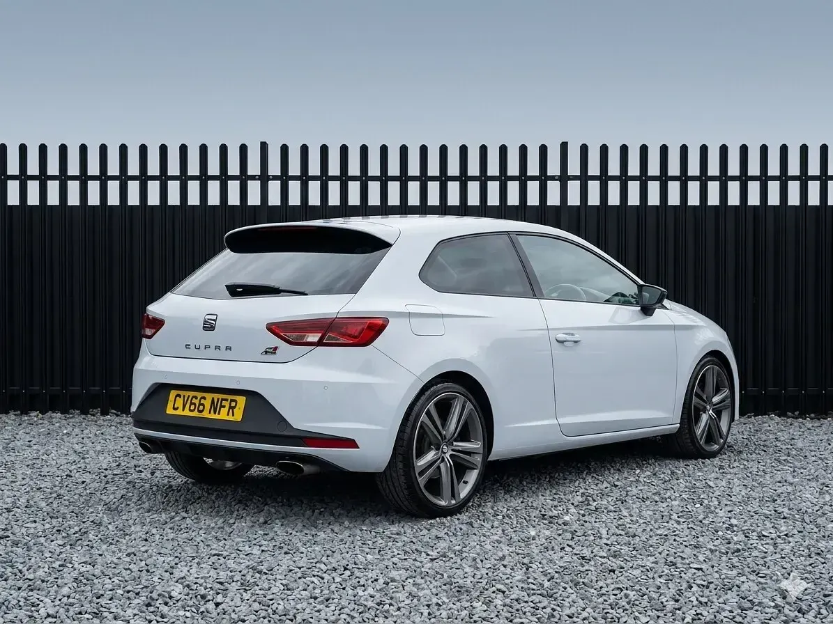 Used Seat Leon Cupra 290 286 HP (210 kW) 2016 Grey Hatchback