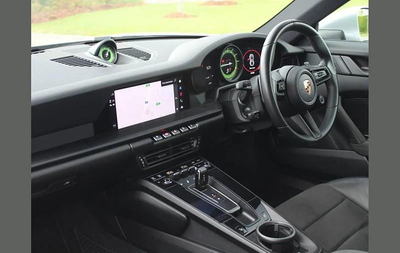 Used Porsche 911 472 HP (347 kW) 2022 Silver Coupe