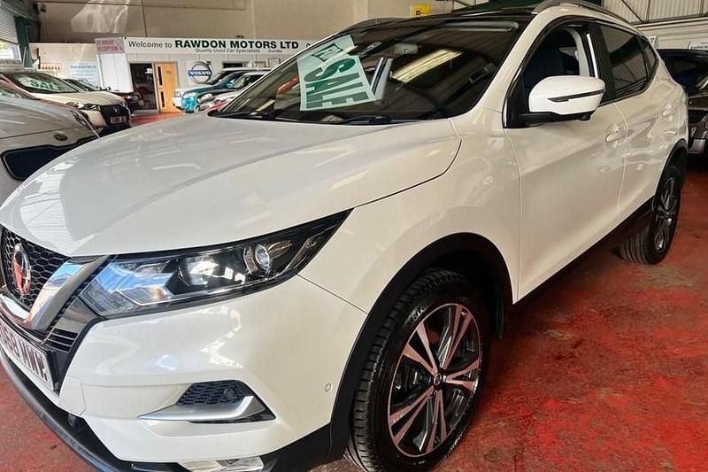 White Used 2018 Nissan Qashqai N-Connecta SUV | £11,995 (Fair price) - Image 1/1