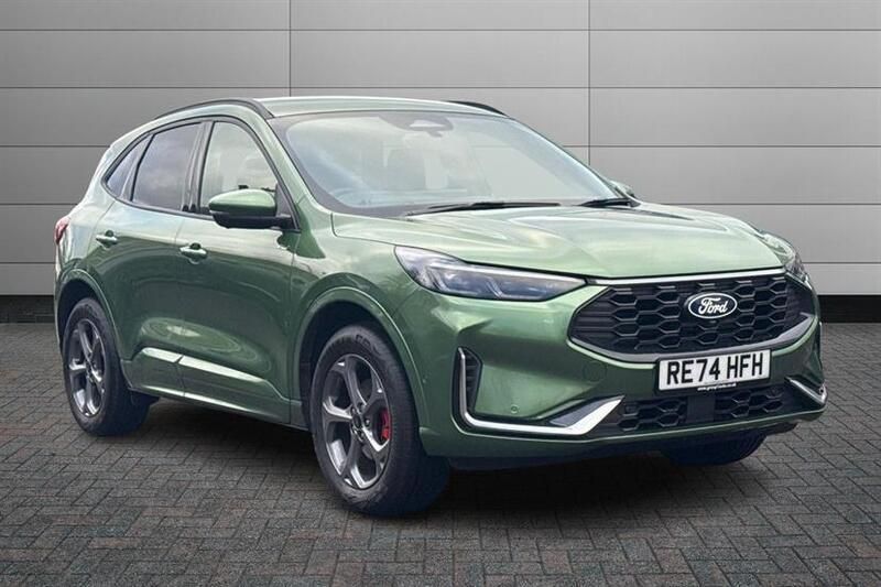 Bursting green Used 2024 Ford Kuga ST-Line SUV | £28,299 (A bit pricey) - Image 1/4