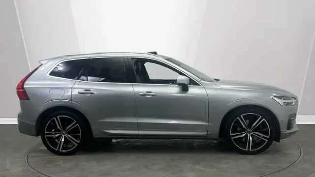 Used Volvo XC60 R-Design 232 HP (170 kW) 2019 SUV