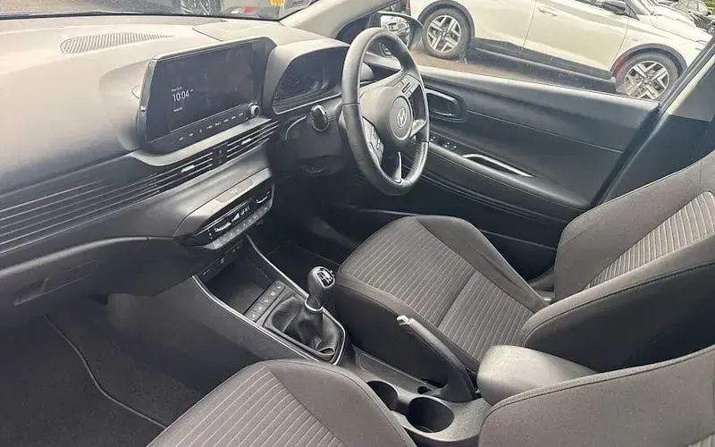 Begagnad Hyundai i20 Premium 101 HK (74 kW) 2023 Halvkombi