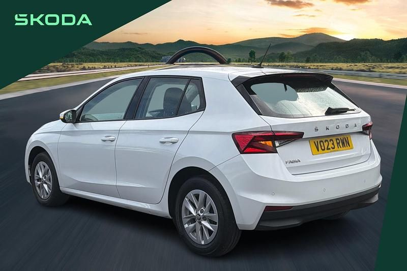 Used Skoda Fabia Comfort 79 HP (58 kW) 2023 White Hatchback