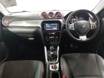 Used Suzuki Vitara 140 HP (102 kW) 2018 Red SUV