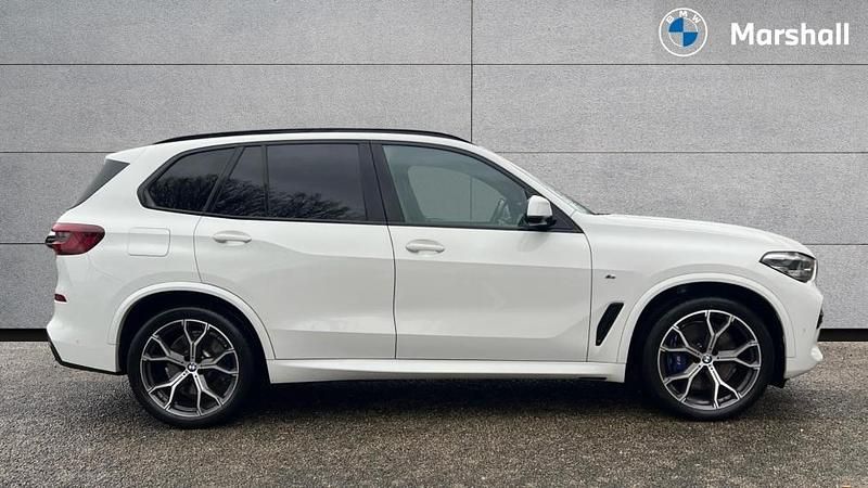 Second-hand BMW X5 M Sport 394 CP (289 kW) 2021 Alb SUV