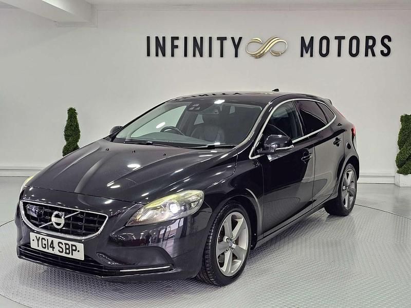 Used Volvo V40 SE Lux 180 HP (132 kW) 2014 Black Hatchback