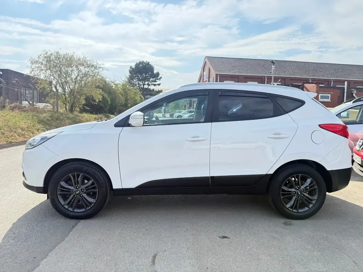 Used Hyundai ix35 SE 115 HP (84 kW) 2014 White SUV