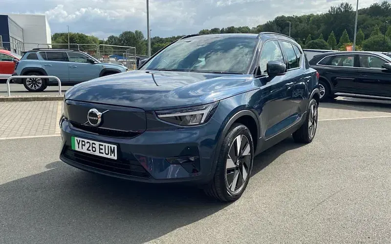 Used Volvo EX40 Plus 185 kW (252 HP) 2025 SUV