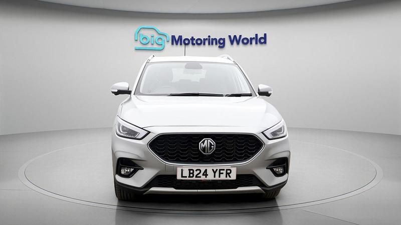 Used MG ZS Exclusive 2024 Silver Hatchback