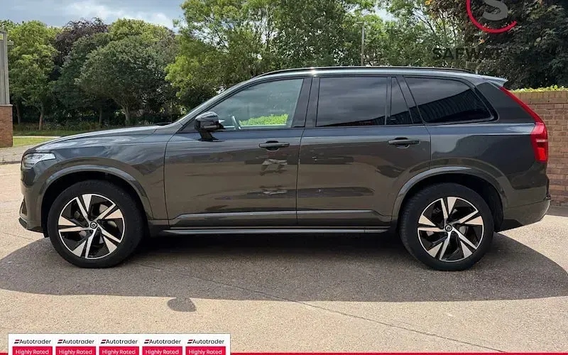 Used Volvo XC90 R-Design 250 HP (183 kW) 2021 SUV