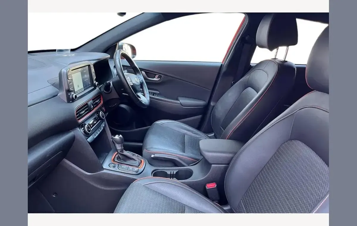 Used Hyundai Kona Premium 174 HP (127 kW) 2018 Orange SUV