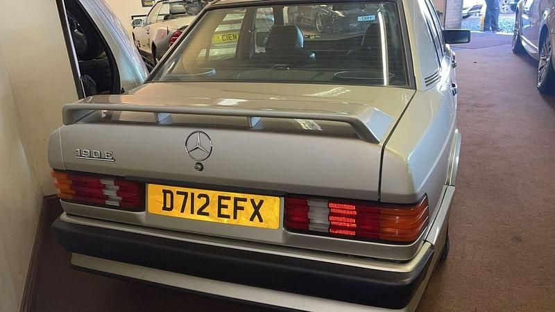 Used Mercedes 190 1986 Silver Sedan