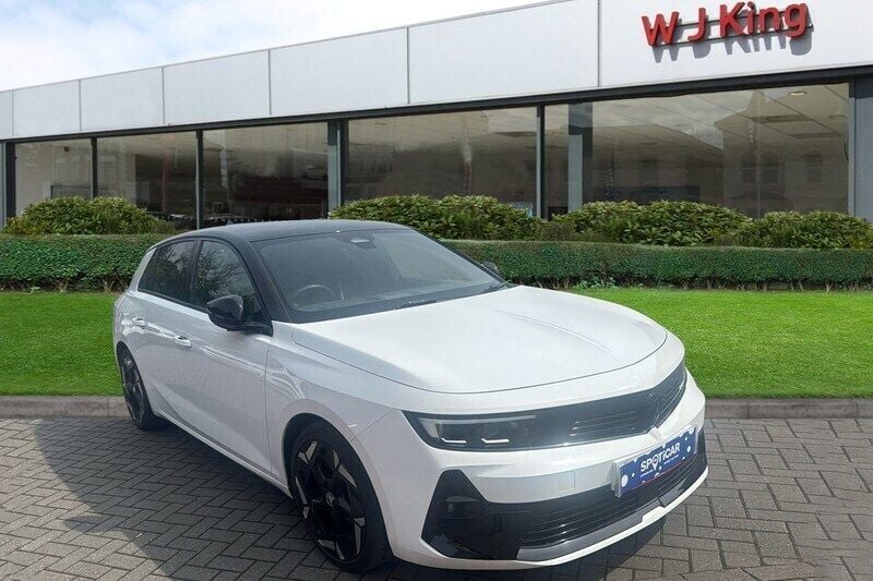 White Used 2023 Vauxhall Astra GSe Hatchback | £18,695 (Good price) - Image 1/3