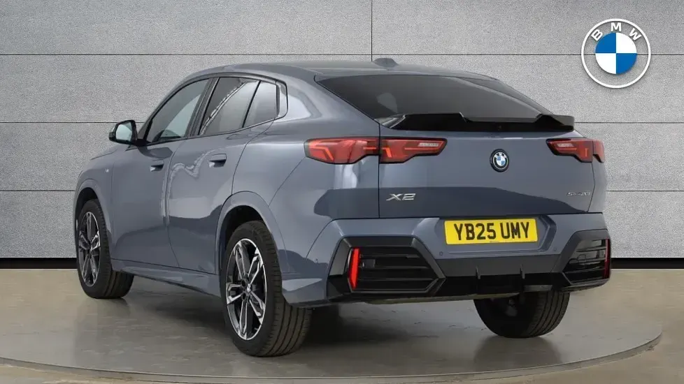 Usado BMW X2 M Sport 168 CV (123 kW) 2025 Gris SUV