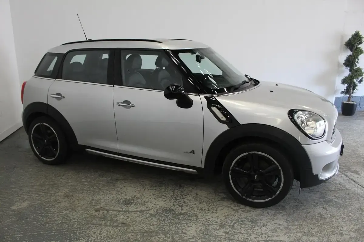 Used Mini Cooper D Countryman 112 HP (82 kW) 2014 Silver SUV