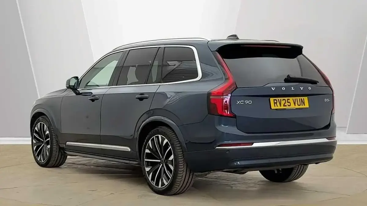 Used Volvo XC90 Ultra 247 HP (181 kW) 2025 Blue SUV