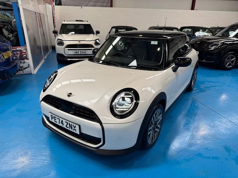 Used Mini Cooper Classic 2024 White Hatchback