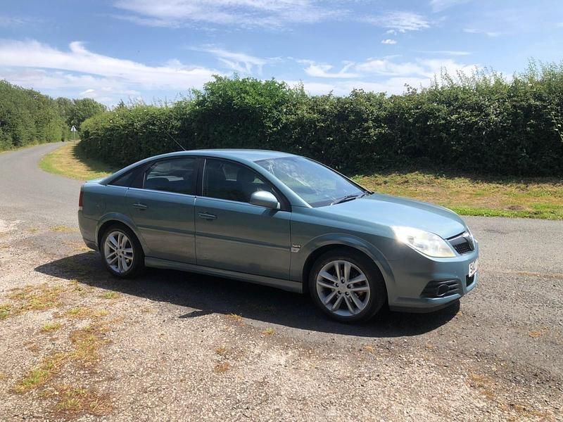Grey Used 2007 Vauxhall Vectra SRi Hatchback | £450 - Image 1/4