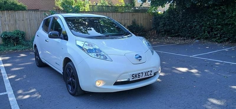 White Used 2017 Nissan Leaf Black Edition Hatchback | £3,395 (Fair price) - Image 1/4