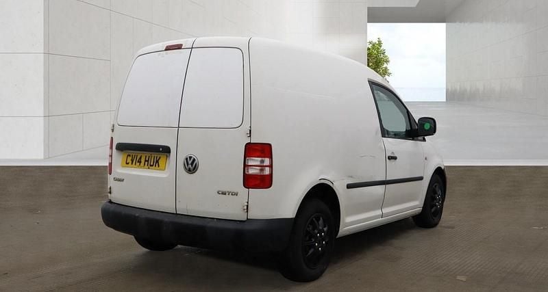 Begagnad VW Caddy Startline 75 HK (55 kW) 2014 Vit Minibuss