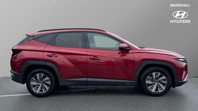 Used Hyundai Tucson SE 150 HP (110 kW) 2023 Red SUV