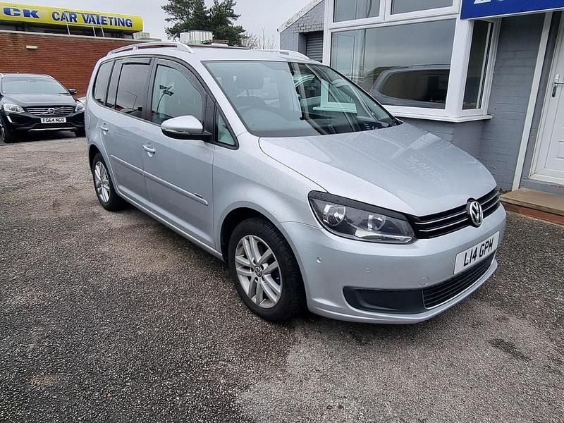 Used VW Touran SE 105 HP (77 kW) 2014 Silver MPV