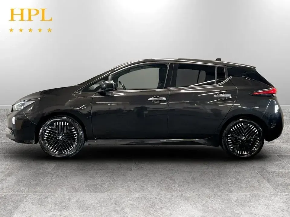 Used Nissan Leaf N-Connecta 110 kW (150 HP) 2023 Black Hatchback