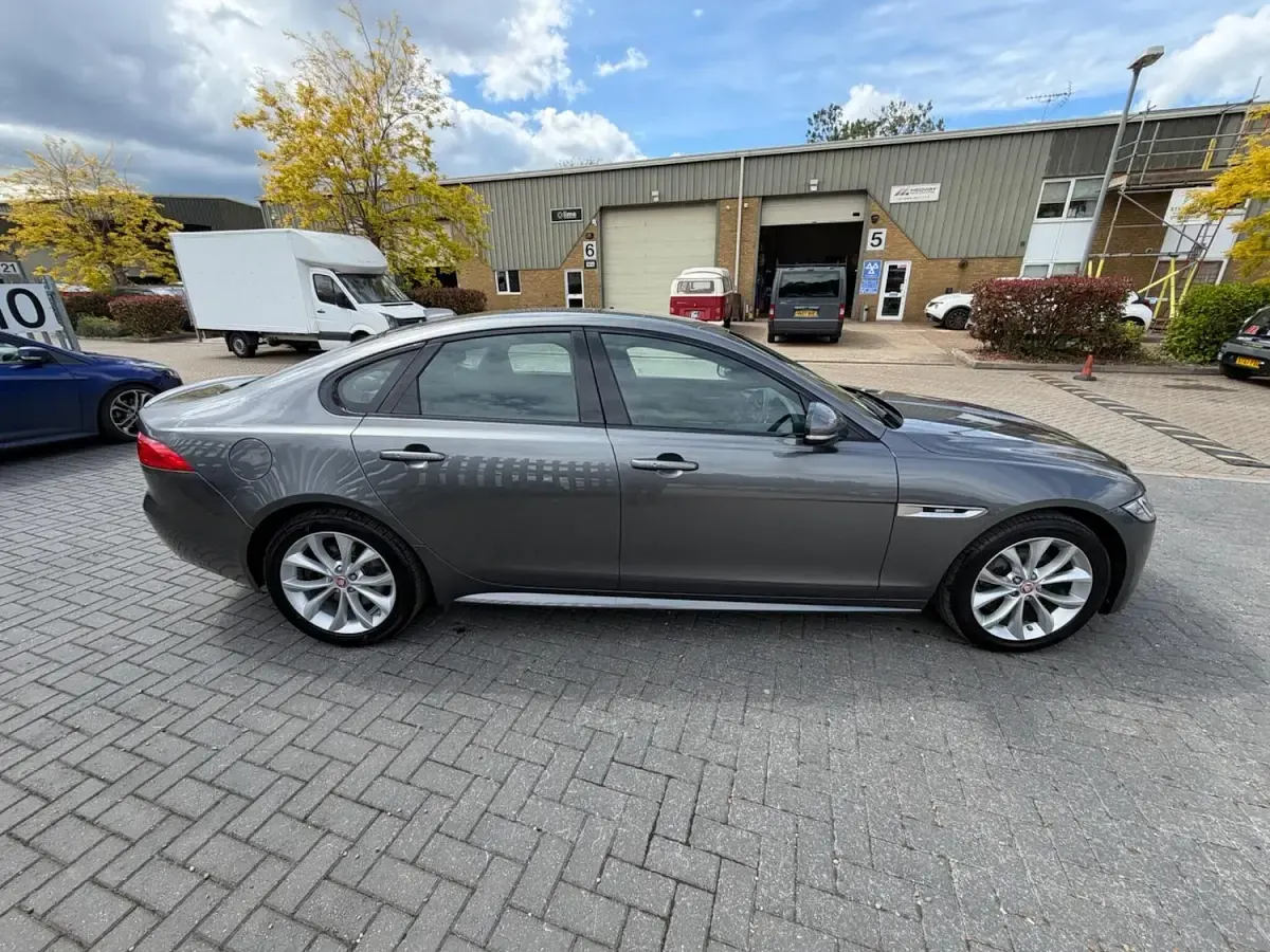 Used Jaguar XF R-Sport 180 HP (132 kW) 2017 Grey Sedan