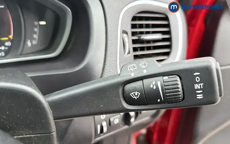 Used Volvo V40 Pro 152 HP (111 kW) 2018 Red Hatchback