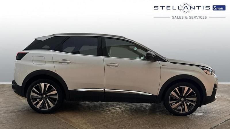 White Used 2020 Peugeot 3008 Premium SUV | £16,913 (Fair price) - Image 1/4