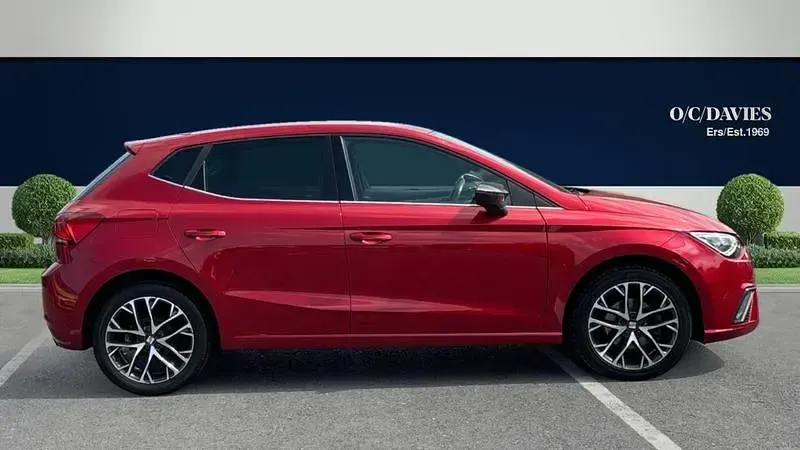 Used Seat Ibiza XCELLENCE Lux 110 HP (80 kW) 2022 Red Hatchback