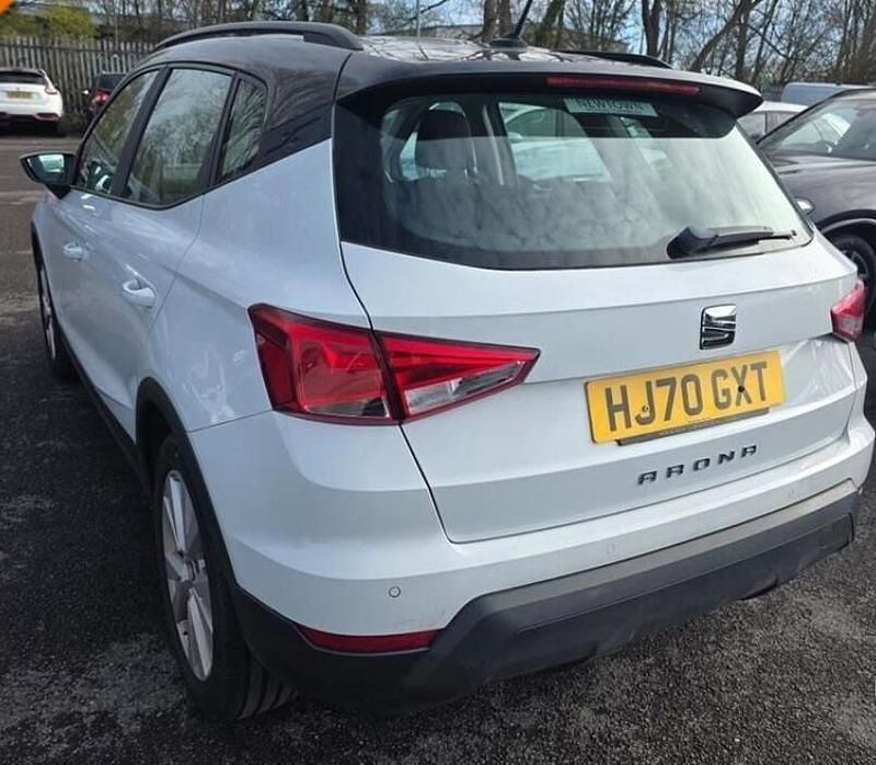 Used Seat Arona SE Technology 115 HP (84 kW) 2020 White SUV