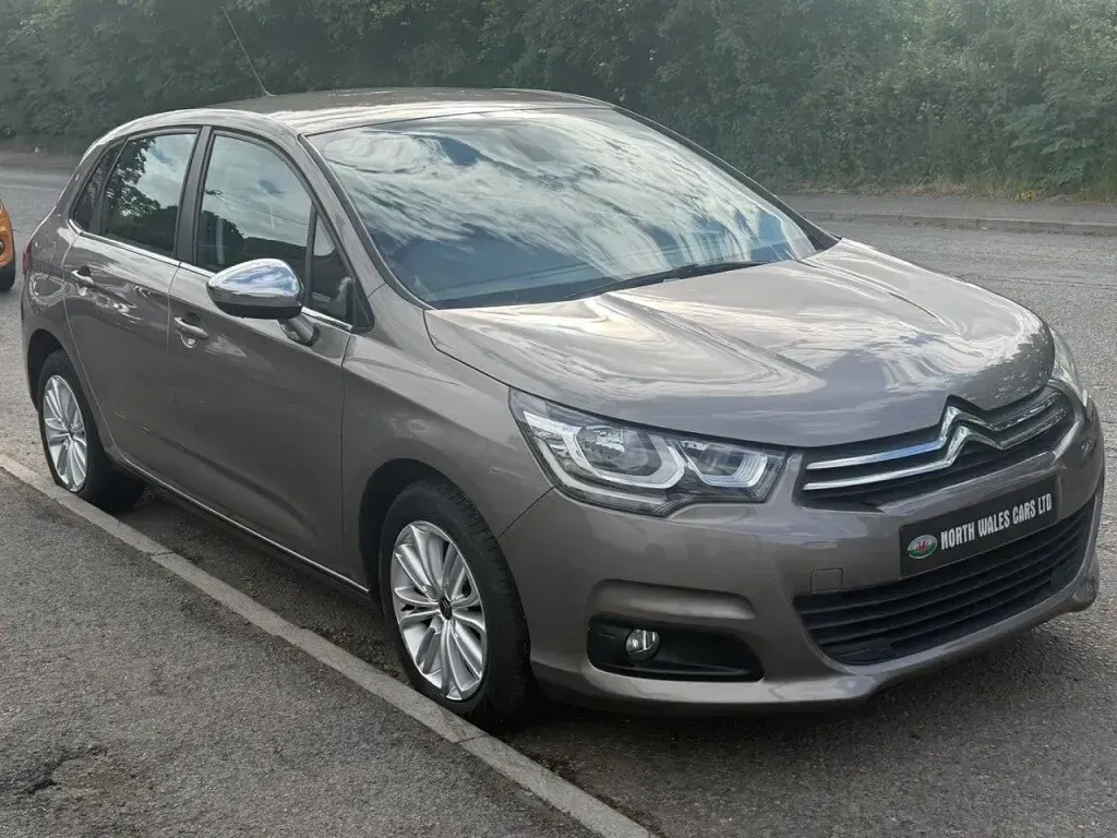 Used Citroën C4 Flair 120 HP (88 kW) 2015 Grey Hatchback