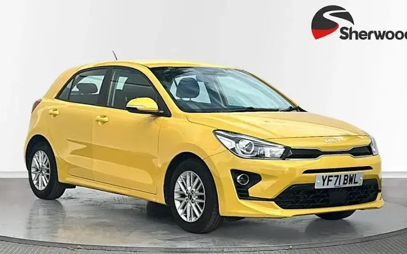 Used Kia Rio 84 HP (61 kW) 2021 Hatchback