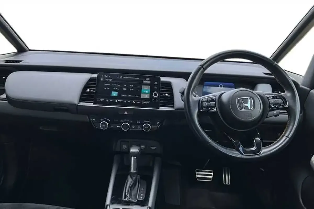 Used Honda Jazz Advance 122 HP (89 kW) 2023 Urban grey Hatchback