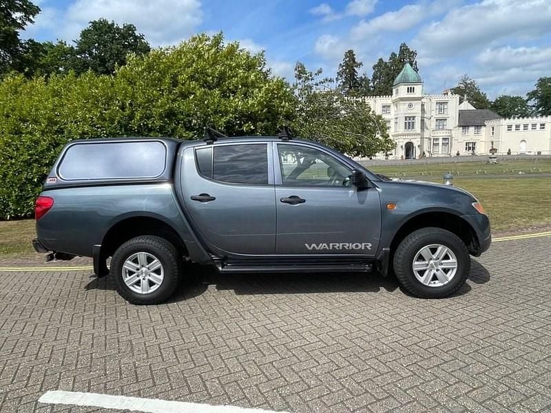 Used Mitsubishi L200 134 HP (98 kW) 2009 Grey Pickup