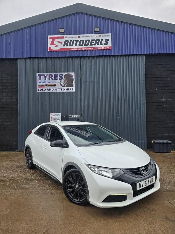 Used Honda Civic Black Edition 2015 White Hatchback