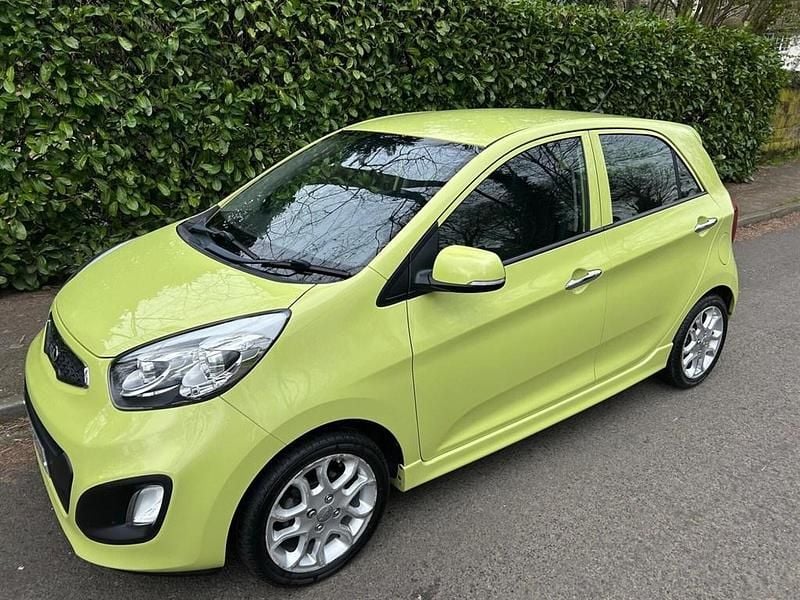 Used Kia Picanto 84 HP (61 kW) 2014 Green Hatchback