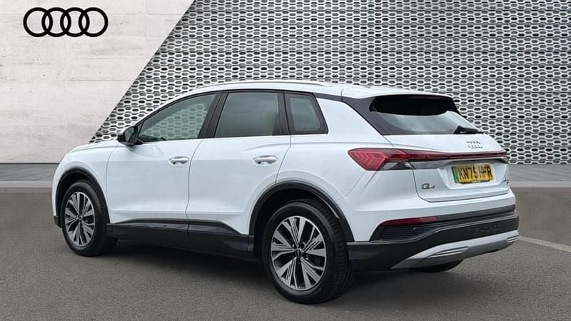 Used Audi Q4 e-tron Sport 210 kW (286 HP) 2025 White SUV