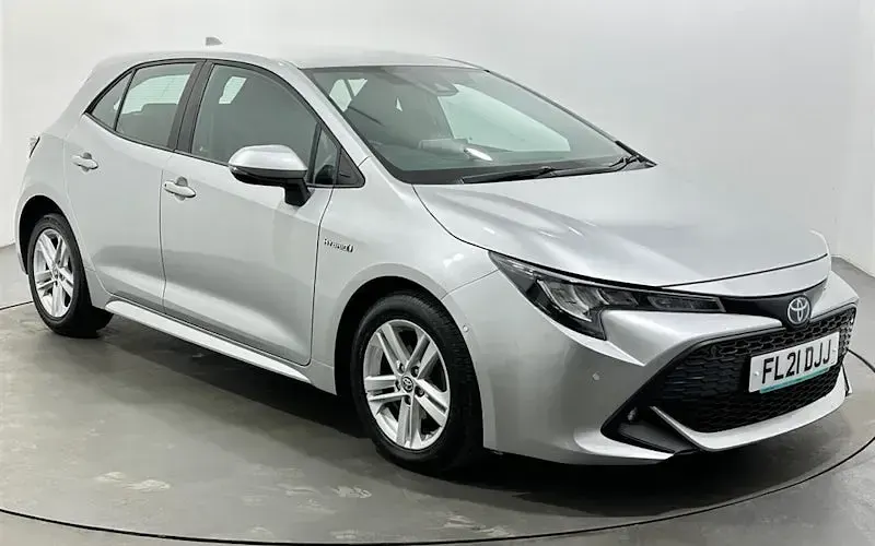 Used Toyota Corolla 122 HP (89 kW) 2021 Hatchback