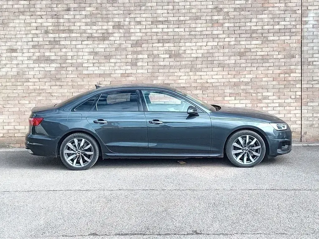 Used Audi A4 Sport 150 HP (110 kW) 2022 Grey Sedan
