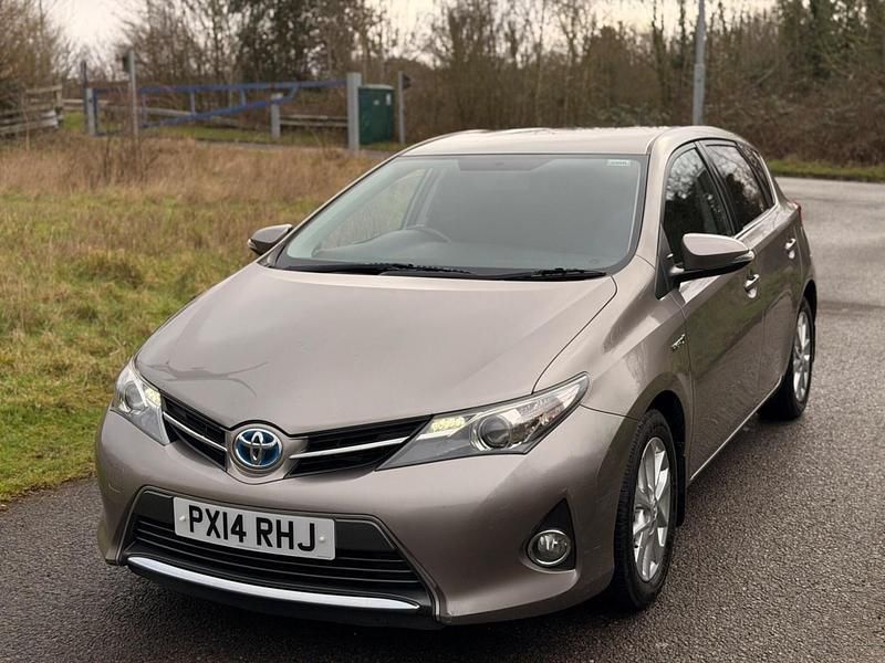 Used Toyota Auris Hybrid 2014 Bronze Hatchback