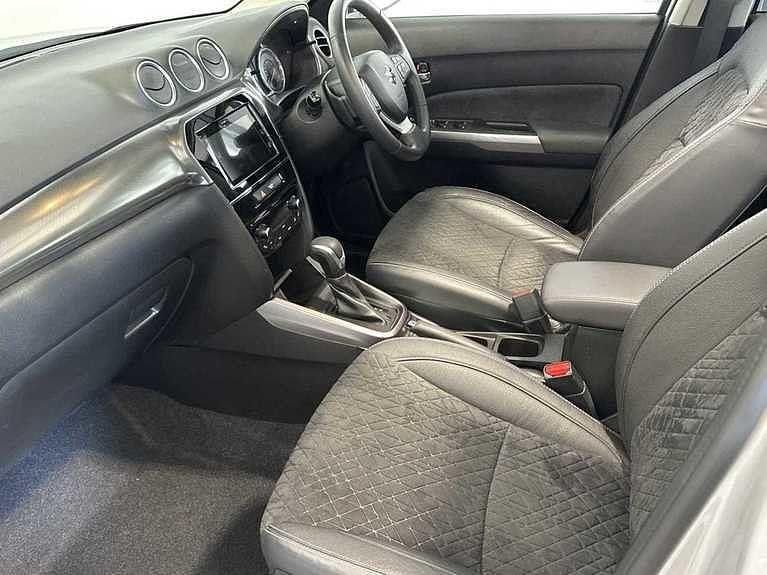 Image 3/4