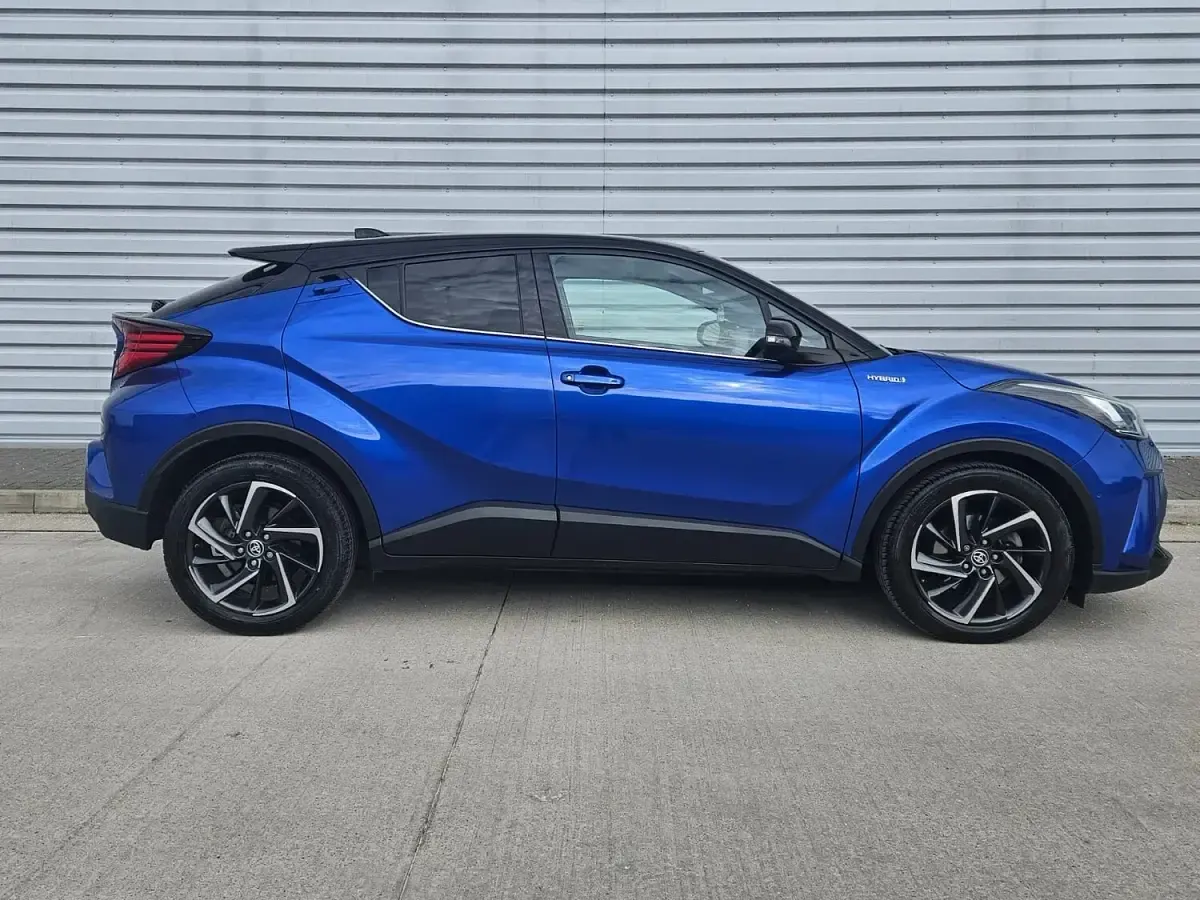 Used Toyota C-HR 122 HP (89 kW) 2021 Blue SUV