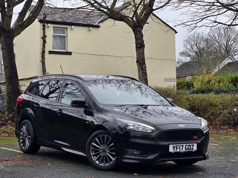 Black Used 2017 Ford Focus ST-Line Estate | £9,495 (Fair price) - Image 1/4