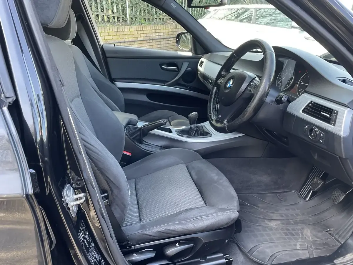 Used BMW 318 M Sport 2009 Black Estate