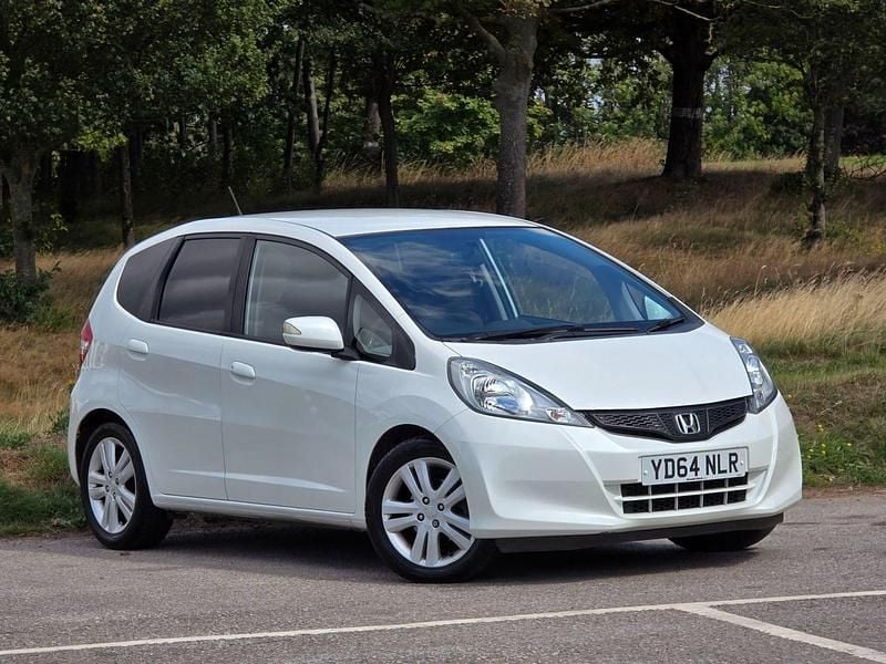 White Used 2014 Honda Jazz ES Hatchback | £7,995 (Fair price) - Image 1/4