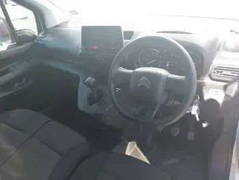 Usado Citroën Berlingo 100 HP (73 kW) 2024 Branco Monovolume