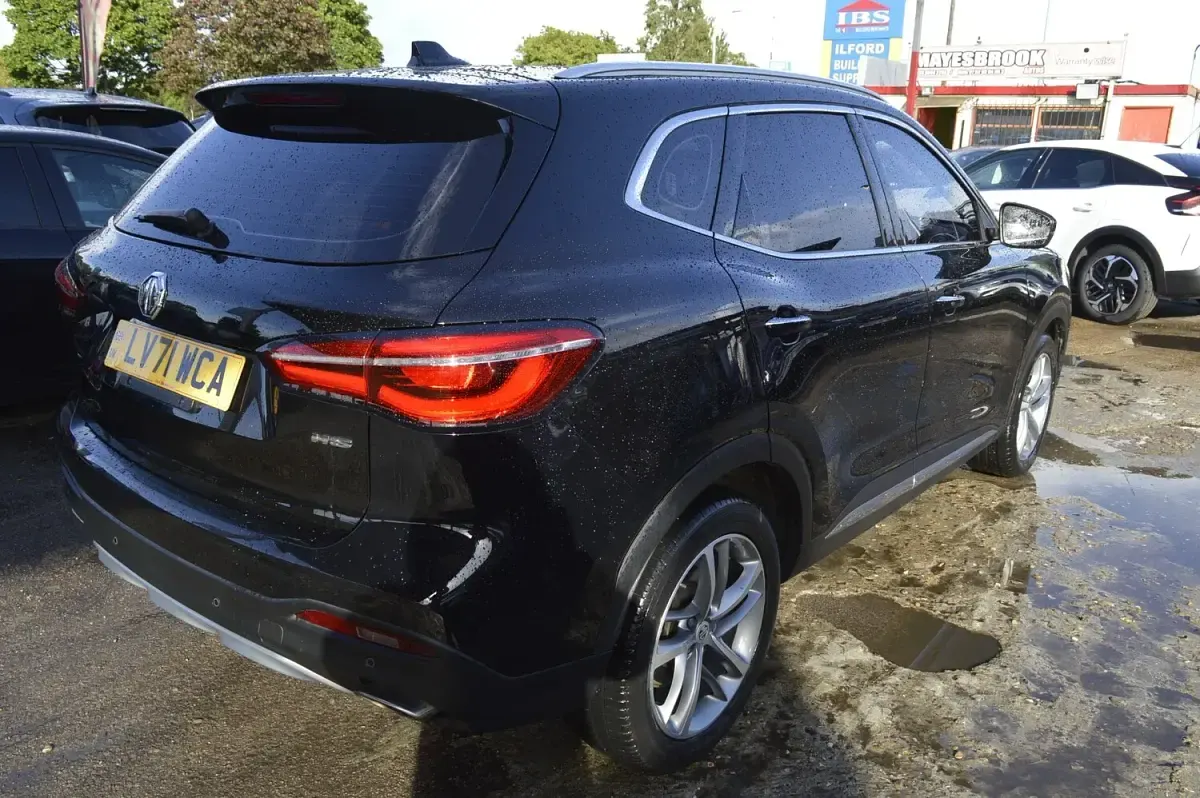 Used MG HS Exclusive 162 HP (119 kW) 2021 Black SUV