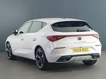 Used Cupra Leon 150 HP (110 kW) 2024 White Hatchback